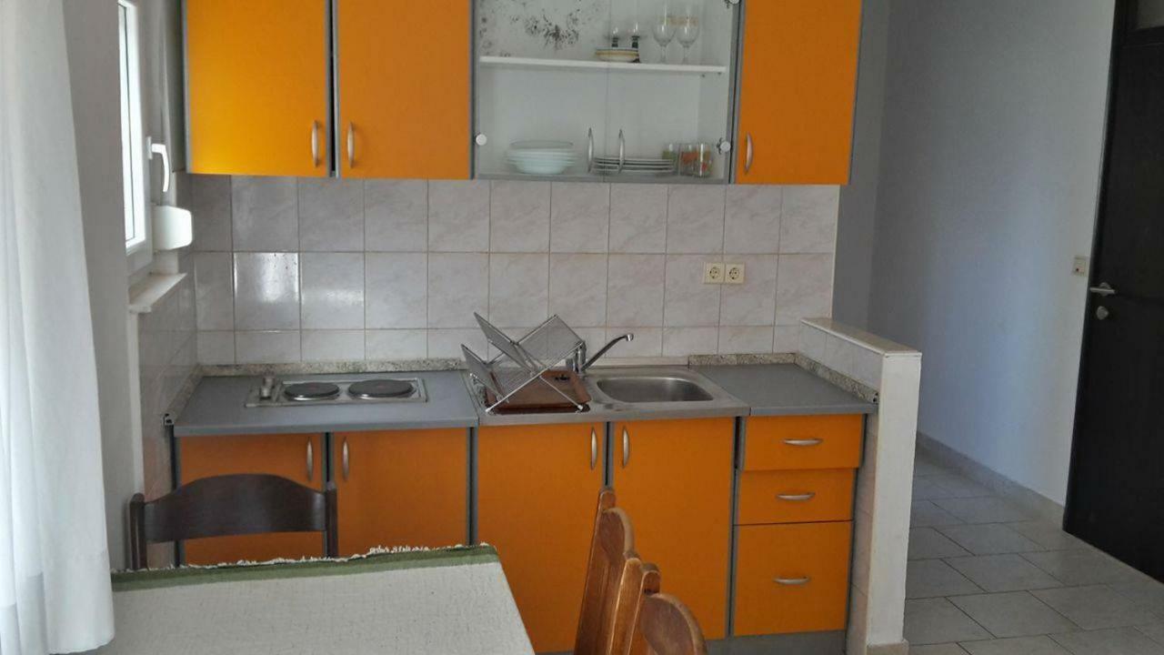 Apartments Luki Trogir Exterior foto
