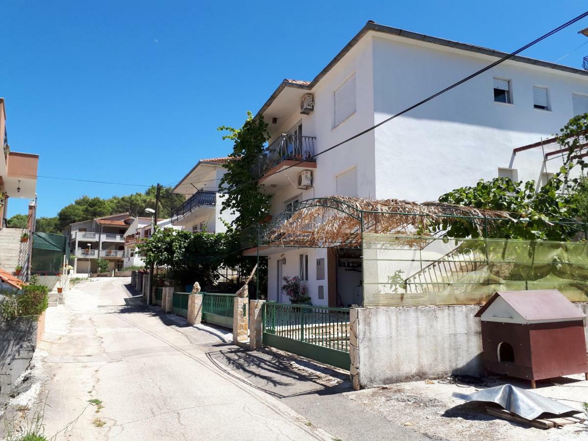 Apartments Luki Trogir Exterior foto